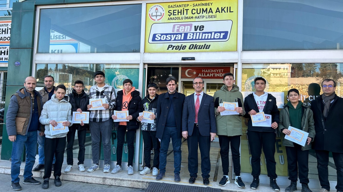 ÖĞRENCİLERİMİZİN KARNE SEVİNCİNE ORTAK OLDUK 